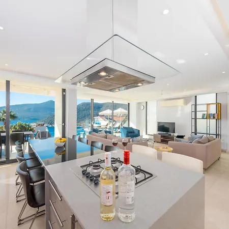 Modern & Spacious In Kalamar Bay Vila