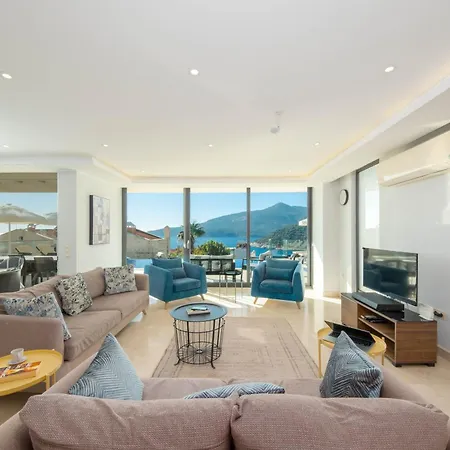 Modern & Spacious In Kalamar Bay *