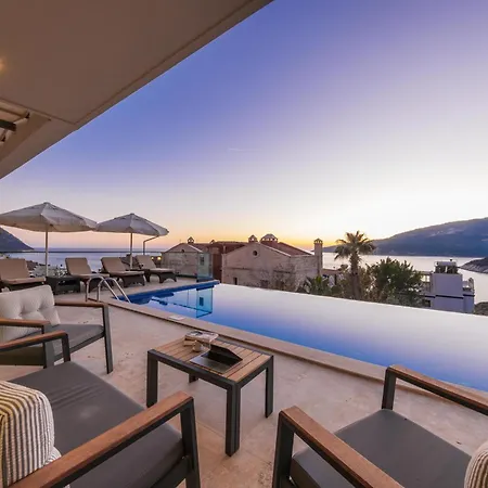 Vila Modern & Spacious In Kalamar Bay *