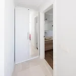 Modern & Spacious In Kalamar Bay Villa