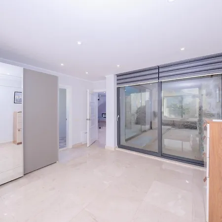 Modern & Spacious In Kalamar Bay * Kas