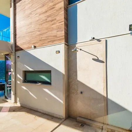 Modern & Spacious In Kalamar Bay Villa Kas