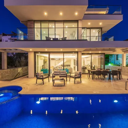 Modern & Spacious In Kalamar Bay