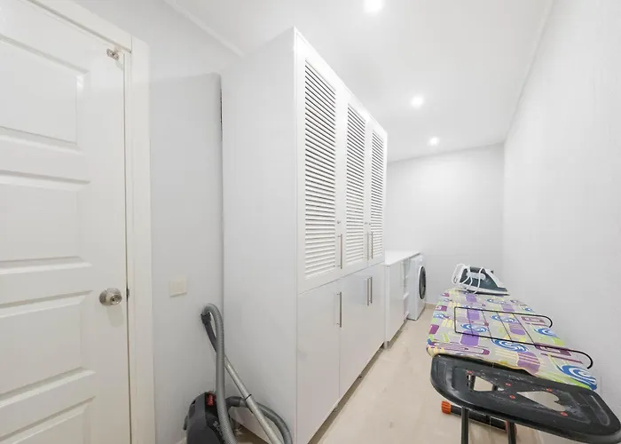 别墅 Modern & Spacious In Kalamar Bay