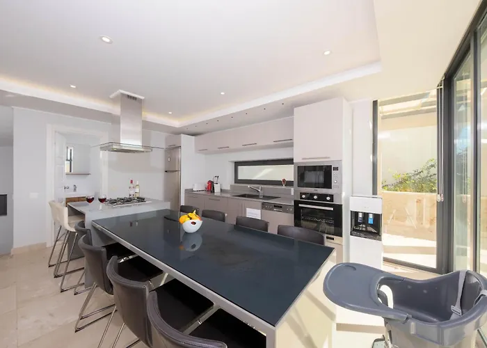 Modern & Spacious In Kalamar Bay * 卡斯