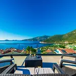 Modern & Spacious In Kalamar Bay Villa Kaş