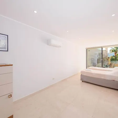 Modern & Spacious In Kalamar Bay Villa Kaş