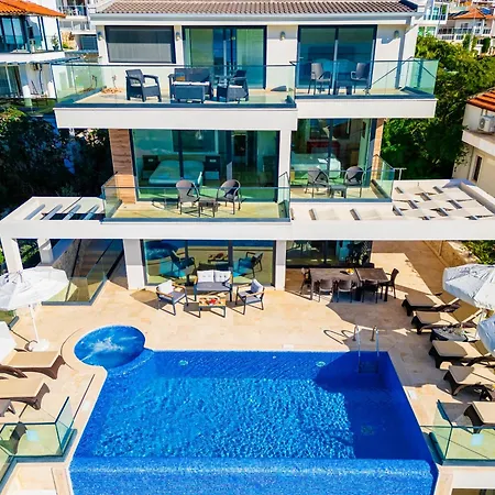 Villa Modern & Spacious In Kalamar Bay Kaş