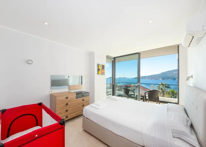 Modern & Spacious In Kalamar Bay Kaş