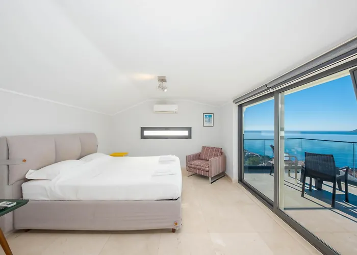 Modern & Spacious In Kalamar Bay Kaş